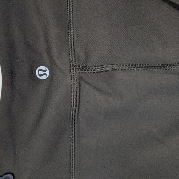 Olive green Lululemon leggings - Picture 3 of 4